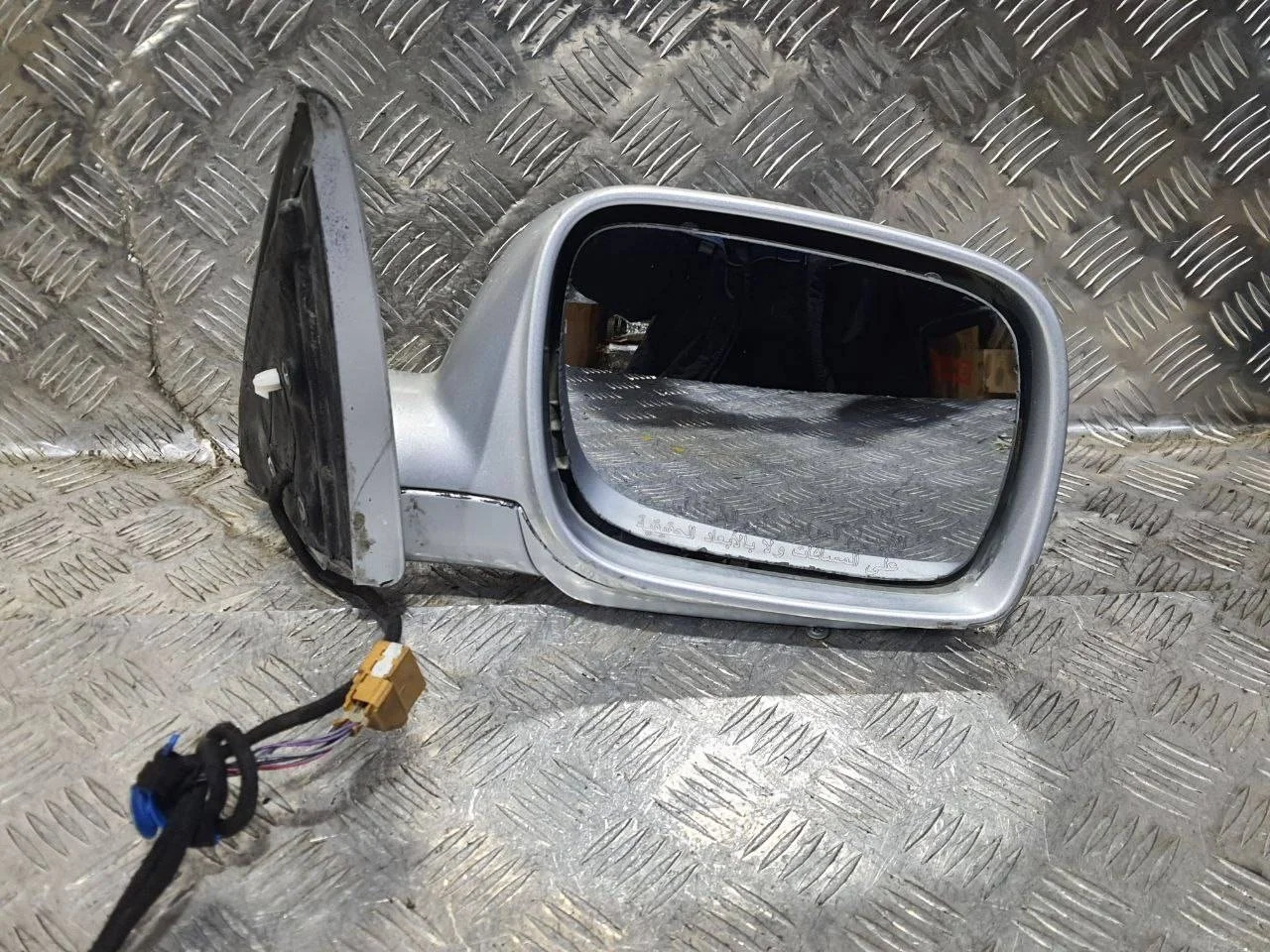 зеркало наружное правое Volkswagen Touareg   серебро