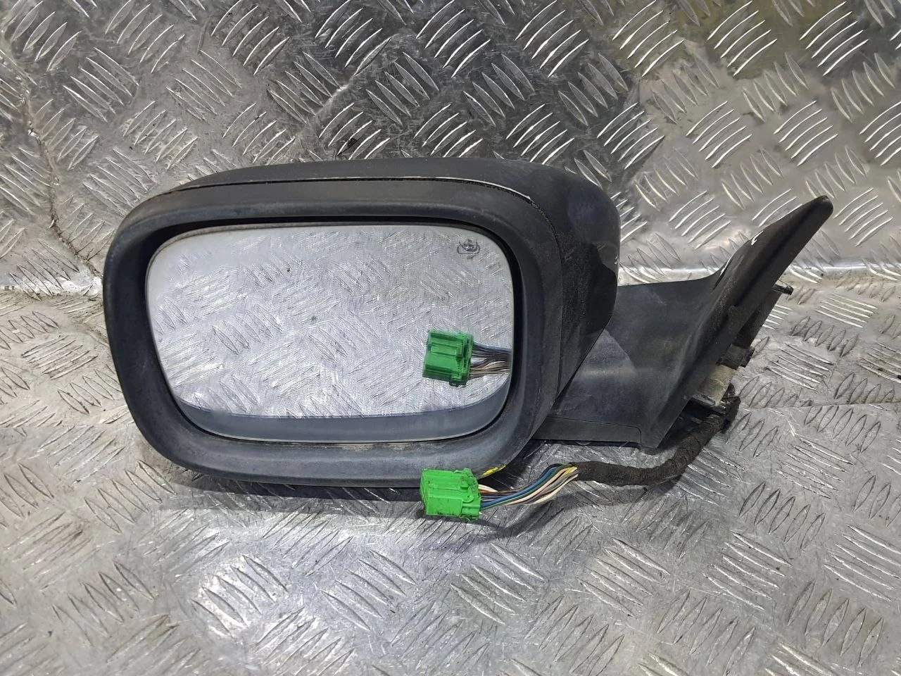 зеркало наружное левое Volvo XC90