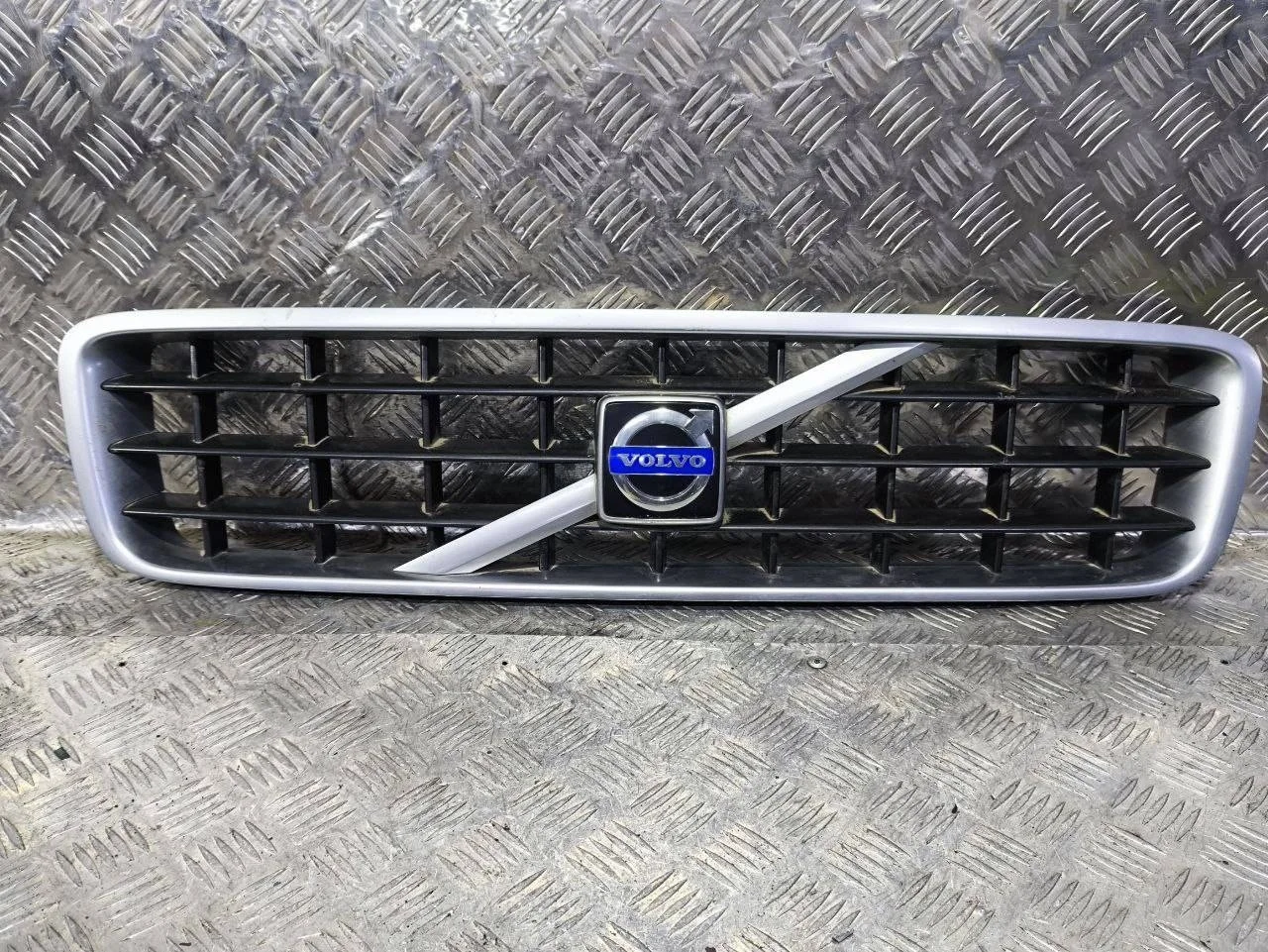 решетка радиатора Volvo XC90