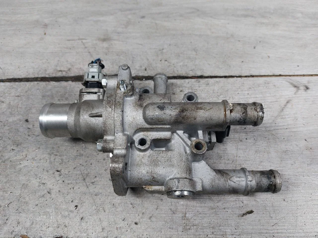 корпус термостата Opel Astra H рест.