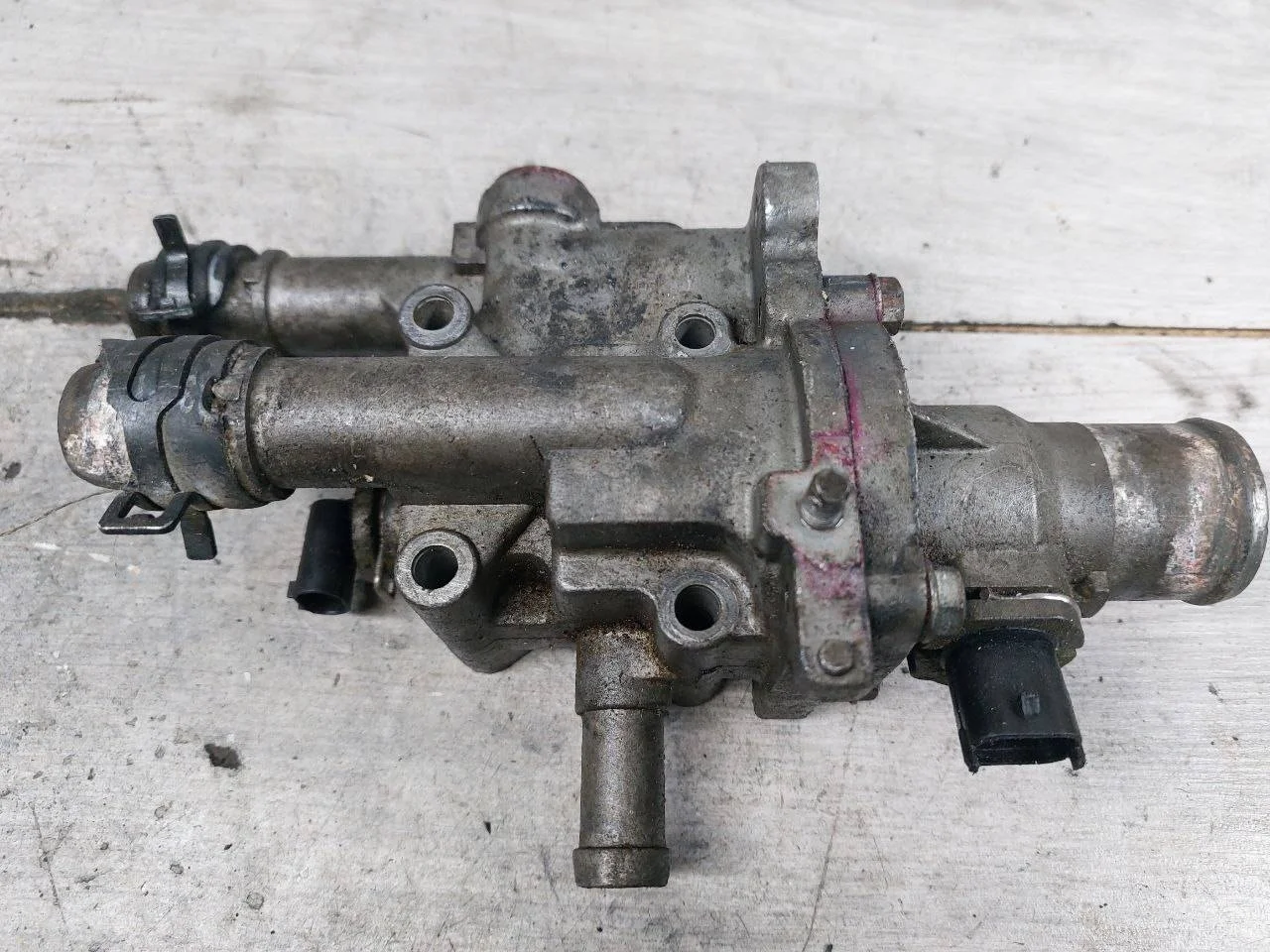 корпус термостата Opel Astra H рест.