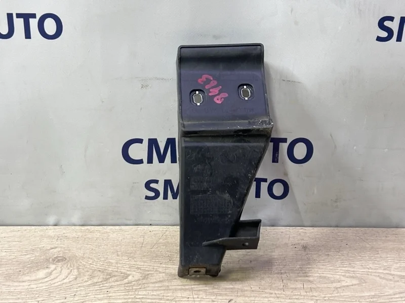 Кронштейн бампера Mercedes-Benz ML 2012 A1668850240 W166 642.826, задний правый