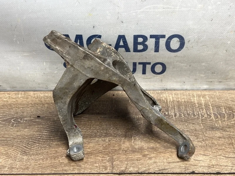 Кронштейн АКПП Audi A8 4E0199370AR D3 4.2 BVJ