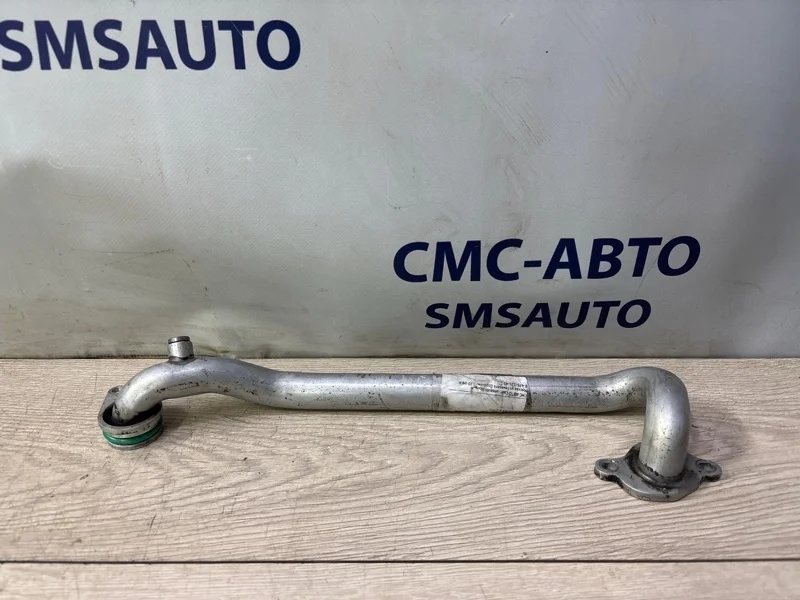 Трубка системы охлаждения Audi A8 079121481R D3 4.2 BVJ