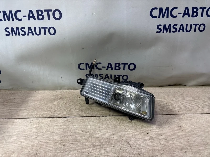 Фара противотуманная Audi A6 4F0941700A C6 3.0 CAJ, передняя правая