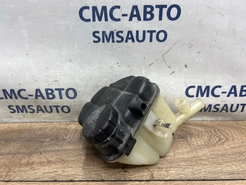 Бачок расширительный Mercedes-Benz ML 2012 A1665000049 W166 642.826