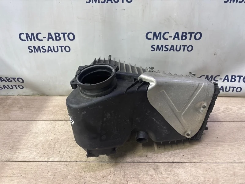 Корпус воздушного фильтра Volkswagen Touareg 2012 7P6129607Q NF CGR