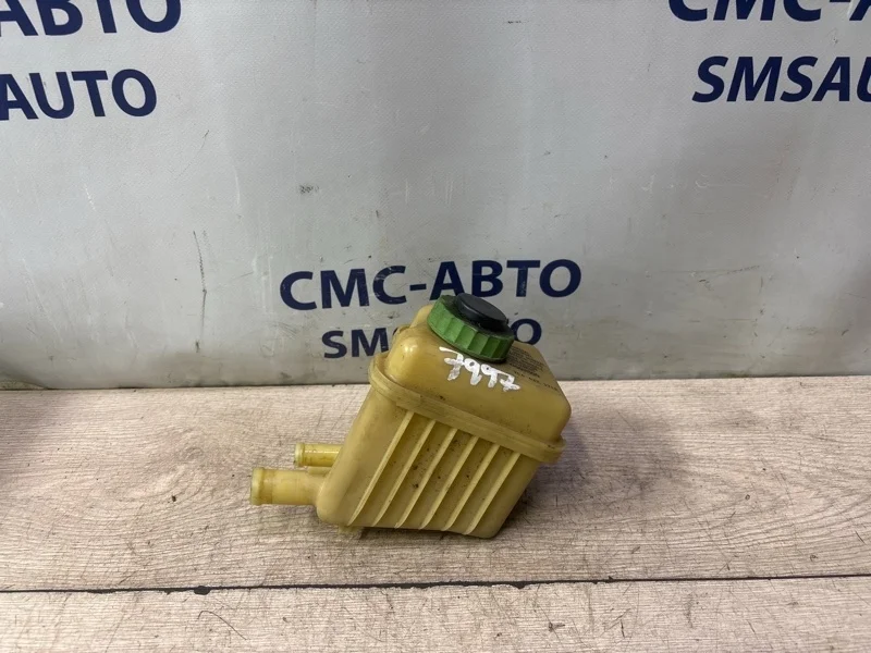 Бачок ГУР Volkswagen Touareg 2012 7L6422371E NF CGR