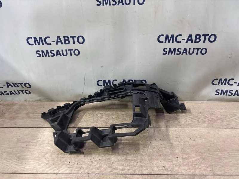 Кронштейн бампера Volkswagen Touareg 2012 7P6807375B NF CGR, задний левый