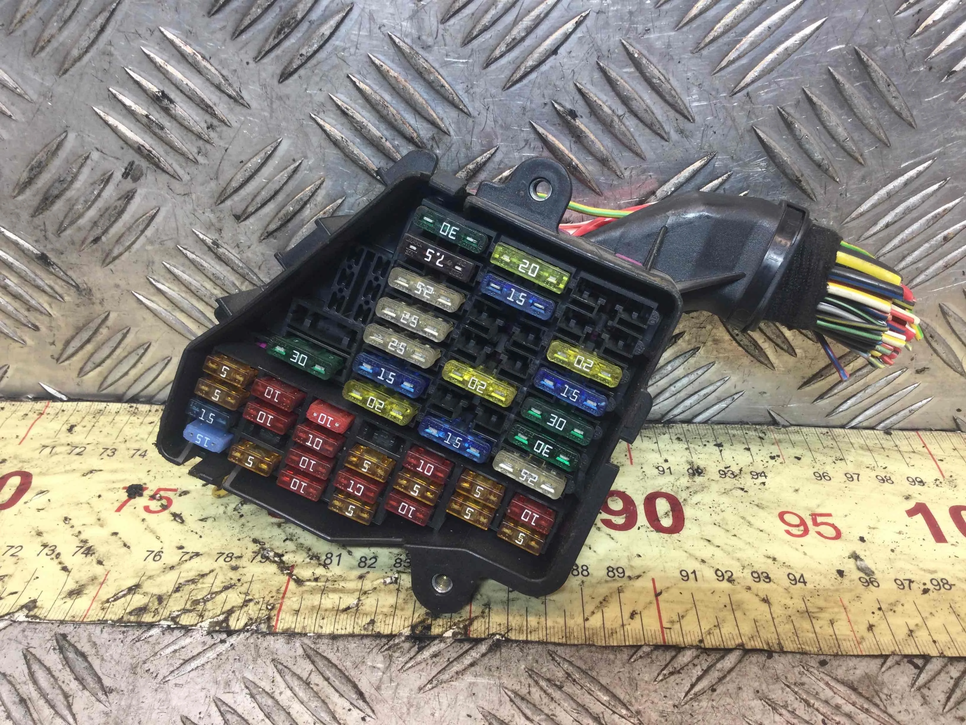 Блок предохранителей Volkswagen Golf 5 поколение (2004-2009) дизель 1.9 TDI Механика Х/б