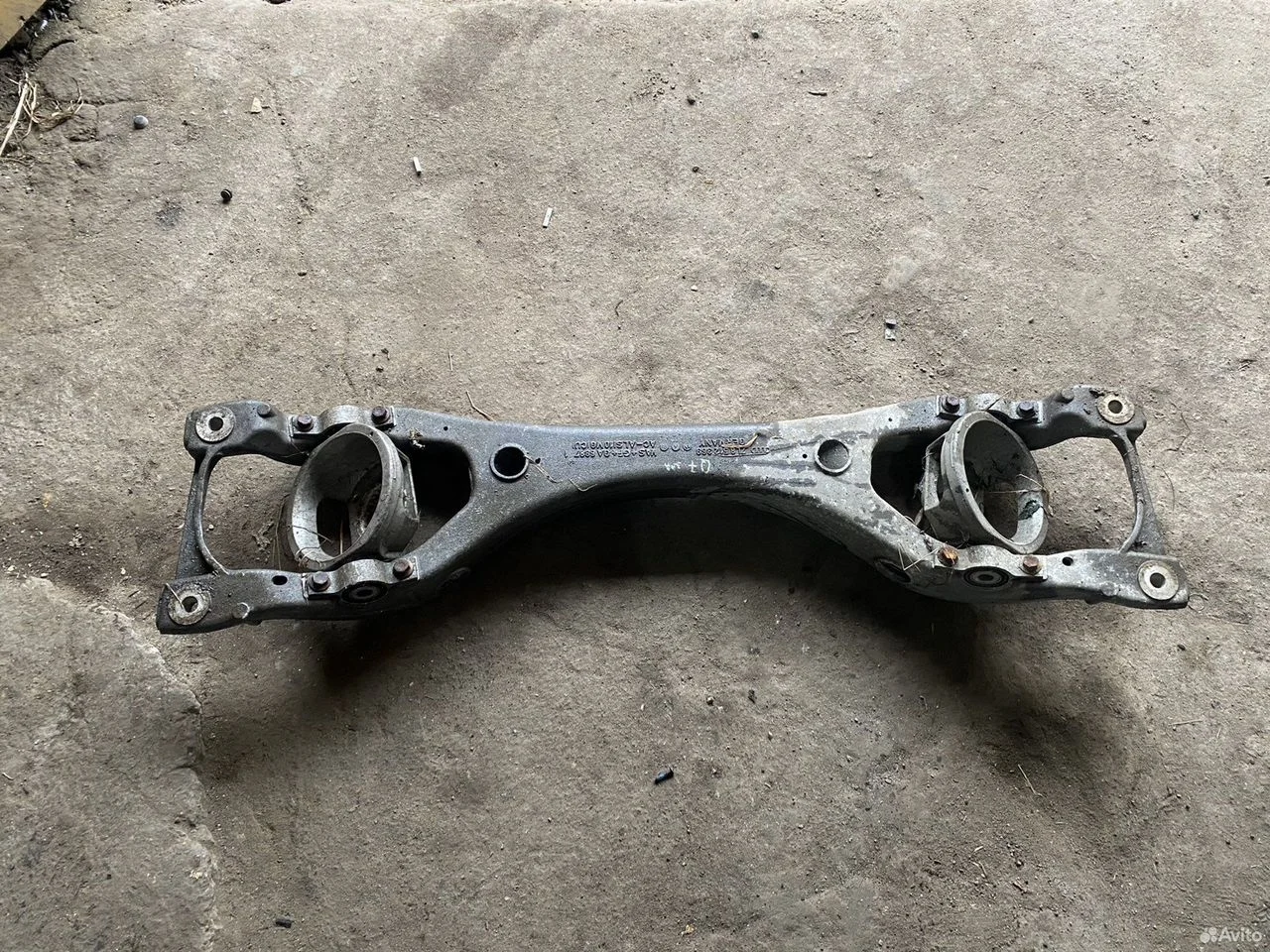 Подрамник задний audi q7 4l