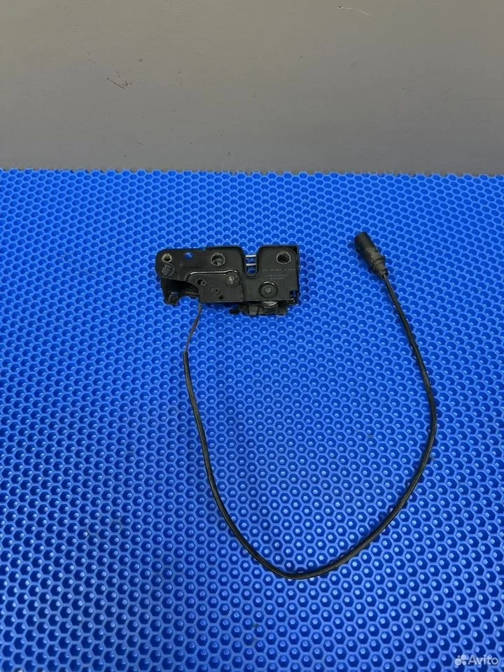 Замок капота audi a3 8p