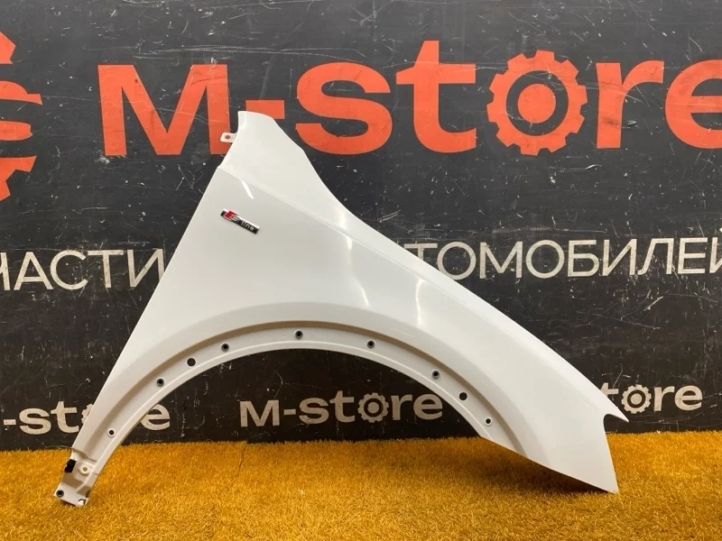 Крыло Audi Q3 2013 8U0821106 8U CCZC, переднее правое
