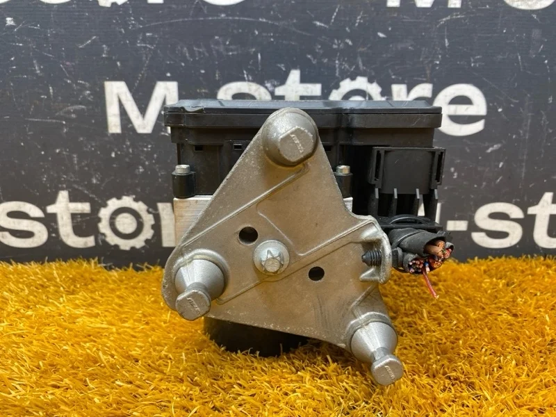 Блок ABS Mercedes-Benz C-Class 2010 A2049012500 W204 271.860