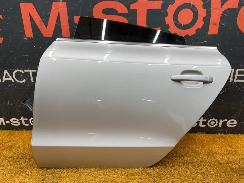 Дверь Audi A5 2010 8T8833051D 8T CDNC, задняя левая