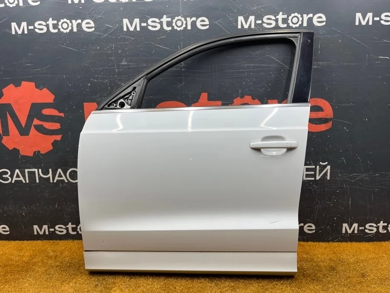 Дверь Audi Q3 2013 8U0831051B 8U CCZC, передняя левая