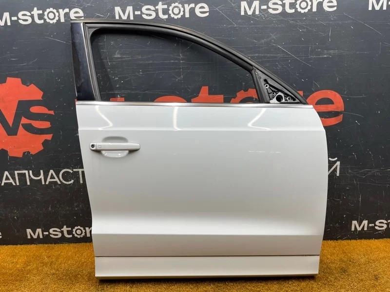Дверь Audi Q3 2013 8U0831052B 8U CCZC, передняя правая