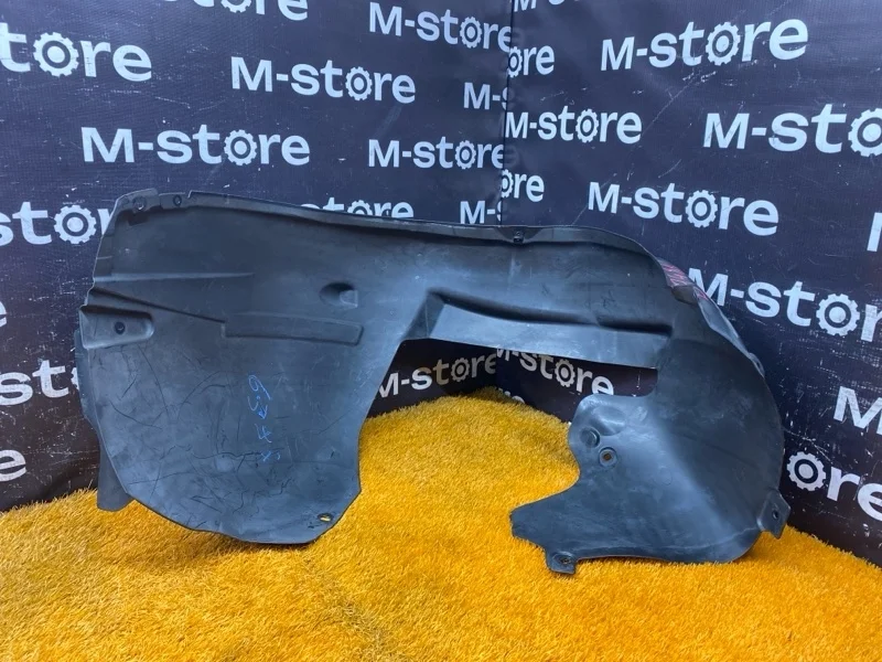 Подкрылок Audi A3 2010 8P0821172G 8P CAXC, передний правый