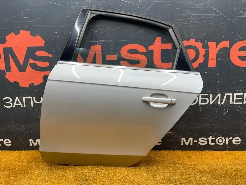 Дверь Audi A4 2009 8K5833051D B8/8K CDNC, задняя левая