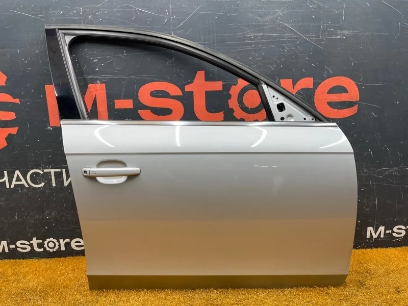 Дверь Audi A4 2009 8K0831052J B8/8K CDNC, передняя правая
