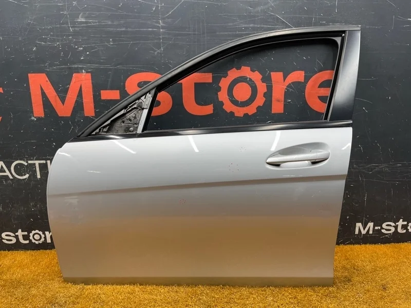 Дверь Mercedes-Benz C-Class 2010 A2047205900 W204 271.860, передняя левая