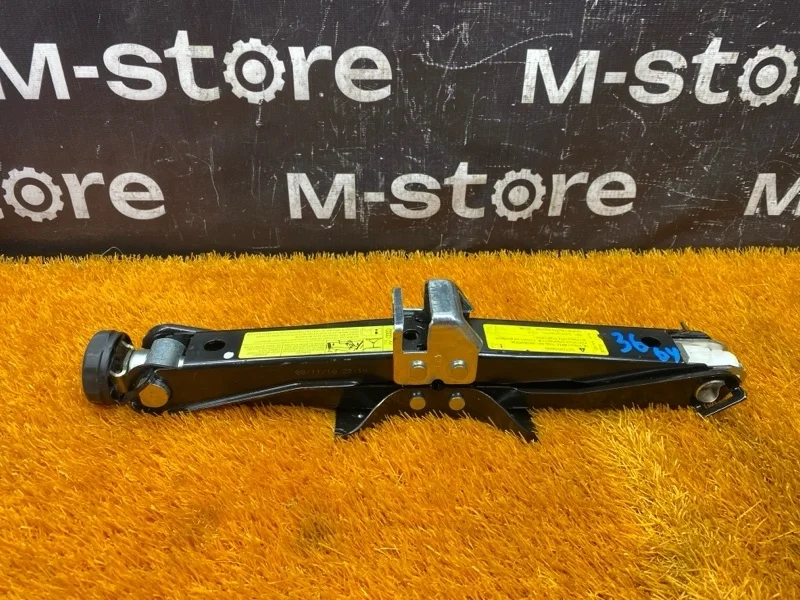 Домкрат Audi A5 2010 8K0011031G 8T CDNC