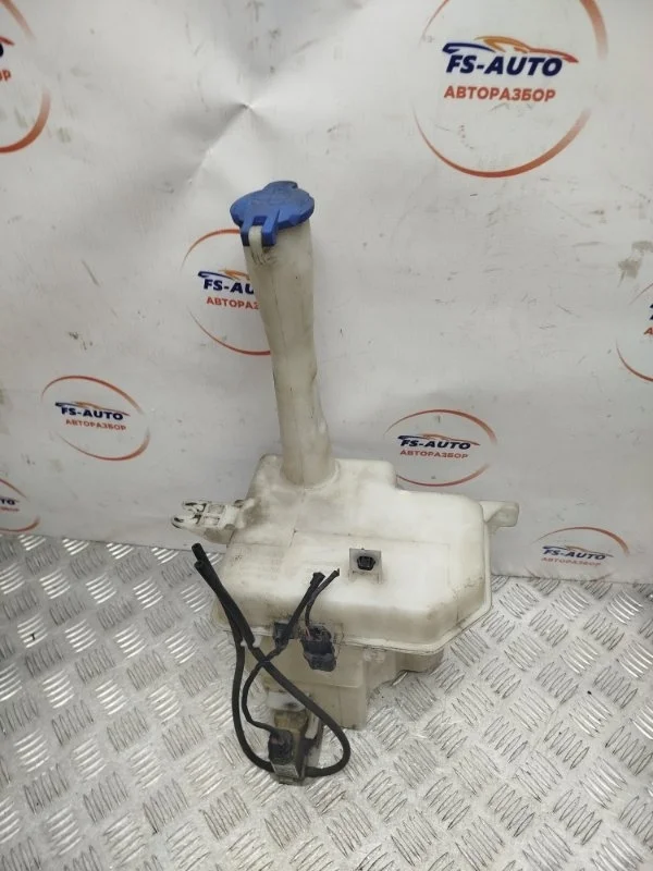 Бачок омывателя Kia Ceed 2009 986101H101 ХЕТЧБЕК 1.4 G4FA