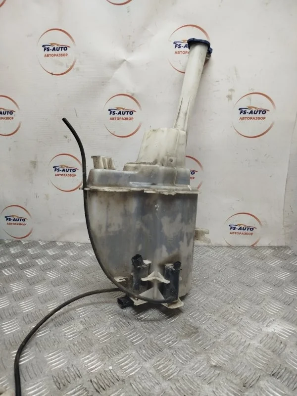 Бачок омывателя Kia Sportage 3 2012 986103W500 SUV 2.0 G4KD