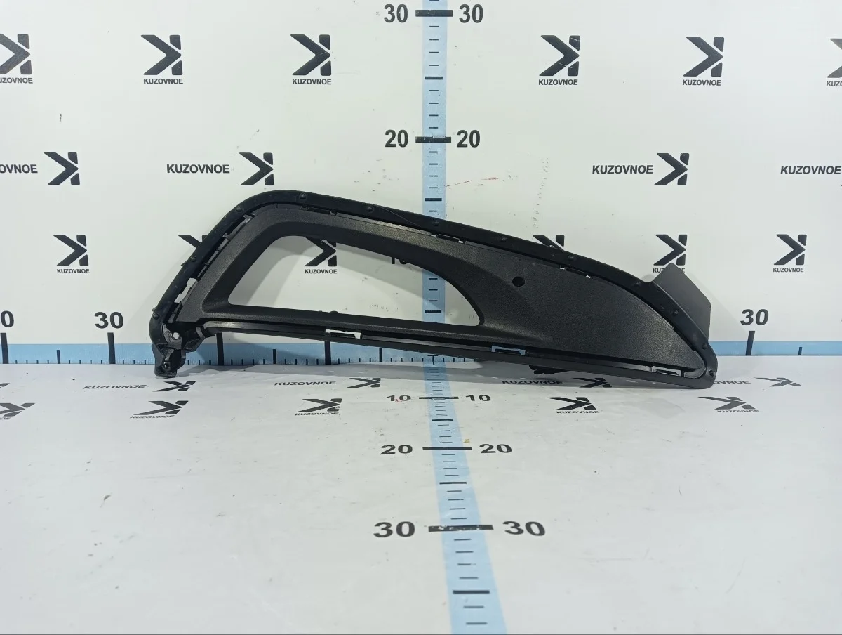 Оправа противотуманной фары Hyundai Tucson 2015-2021 TL