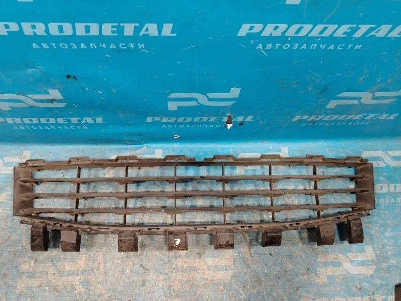 Решетка в бампер передняя Renault Megane 2006-2009