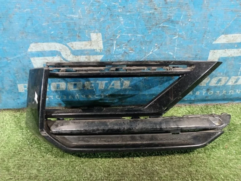 Накладка птф передняя правая Volkswagen Tiguan