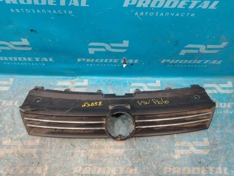 Решетка радиатора Volkswagen Polo 2015-2020