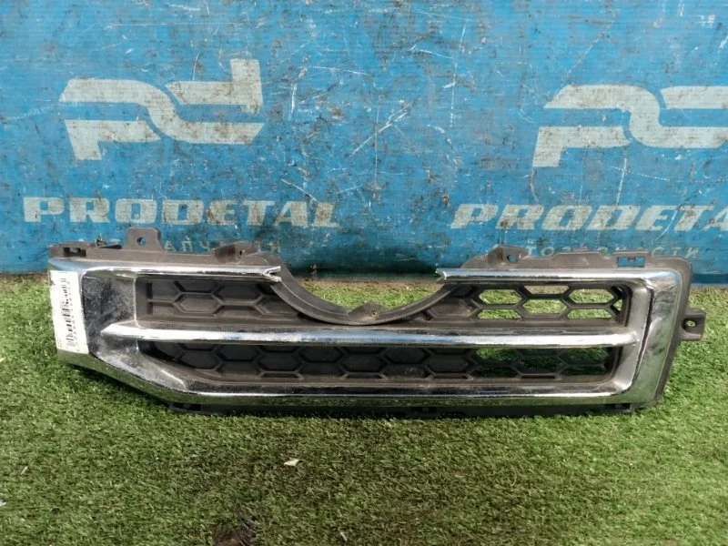 Решетка в бампер передняя левая Chevrolet Captiva