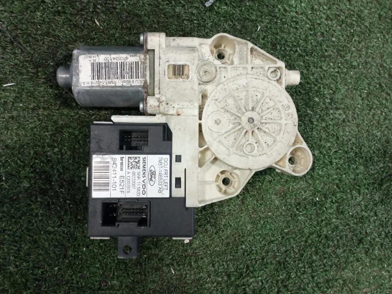 Моторчик стеклоподъемника передний левый Ford