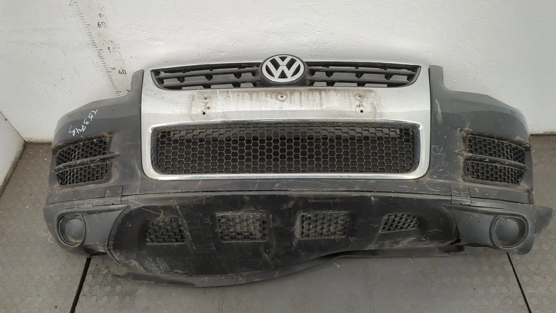 Бампер Volkswagen Touareg 2006-2010 КПП автомат 4х4 (АКПП) BKS Дизель 3 л TDI