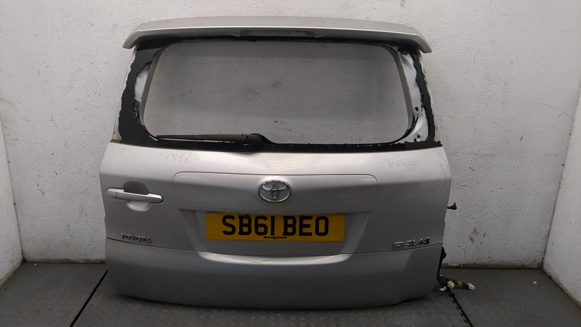 Крышка (дверь) багажника Toyota RAV 4 2006-2013 КПП 6-ст.мех 4х4 (МКПП) 2ADFTV Дизель 2.2 л D-4D