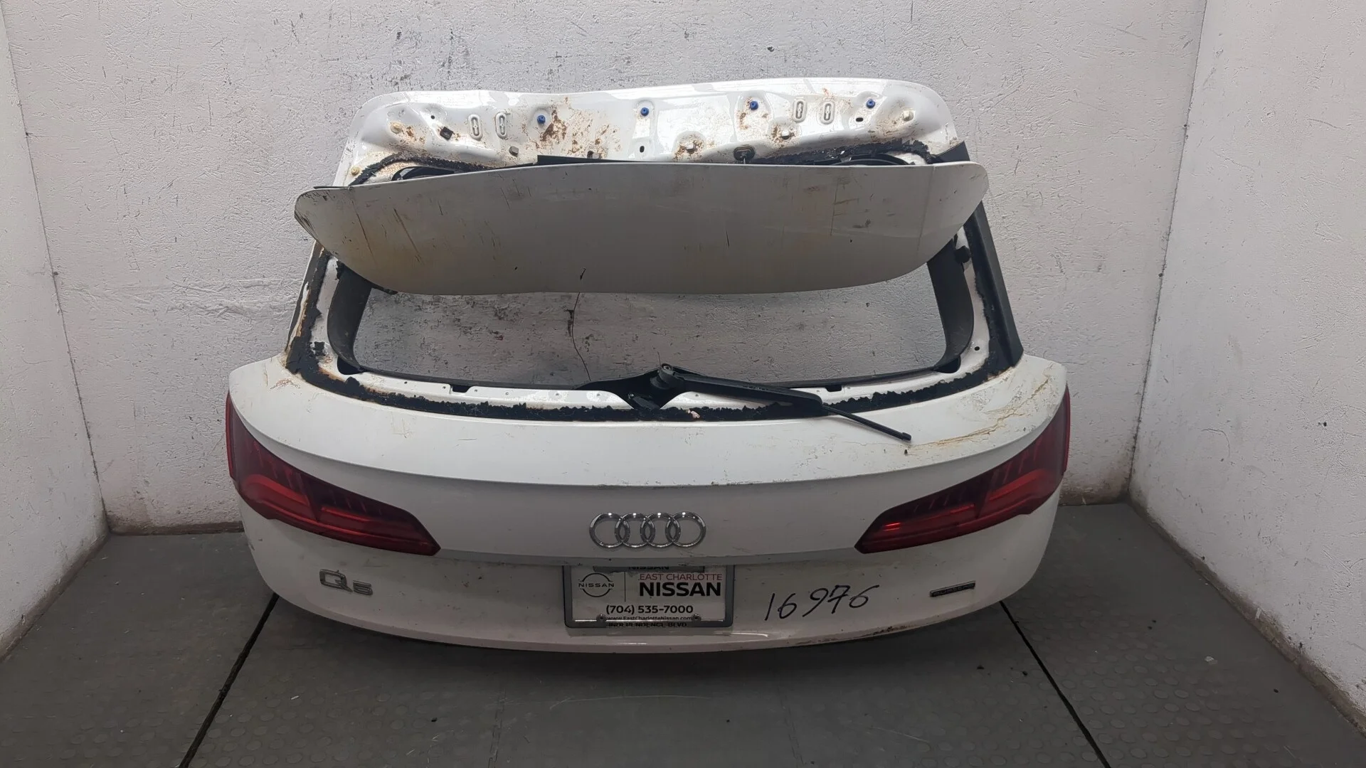 Крышка (дверь) багажника Audi Q5 2017-2024 КПП автомат 4х4 (АКПП) DJYA Бензин 2 л TFSI