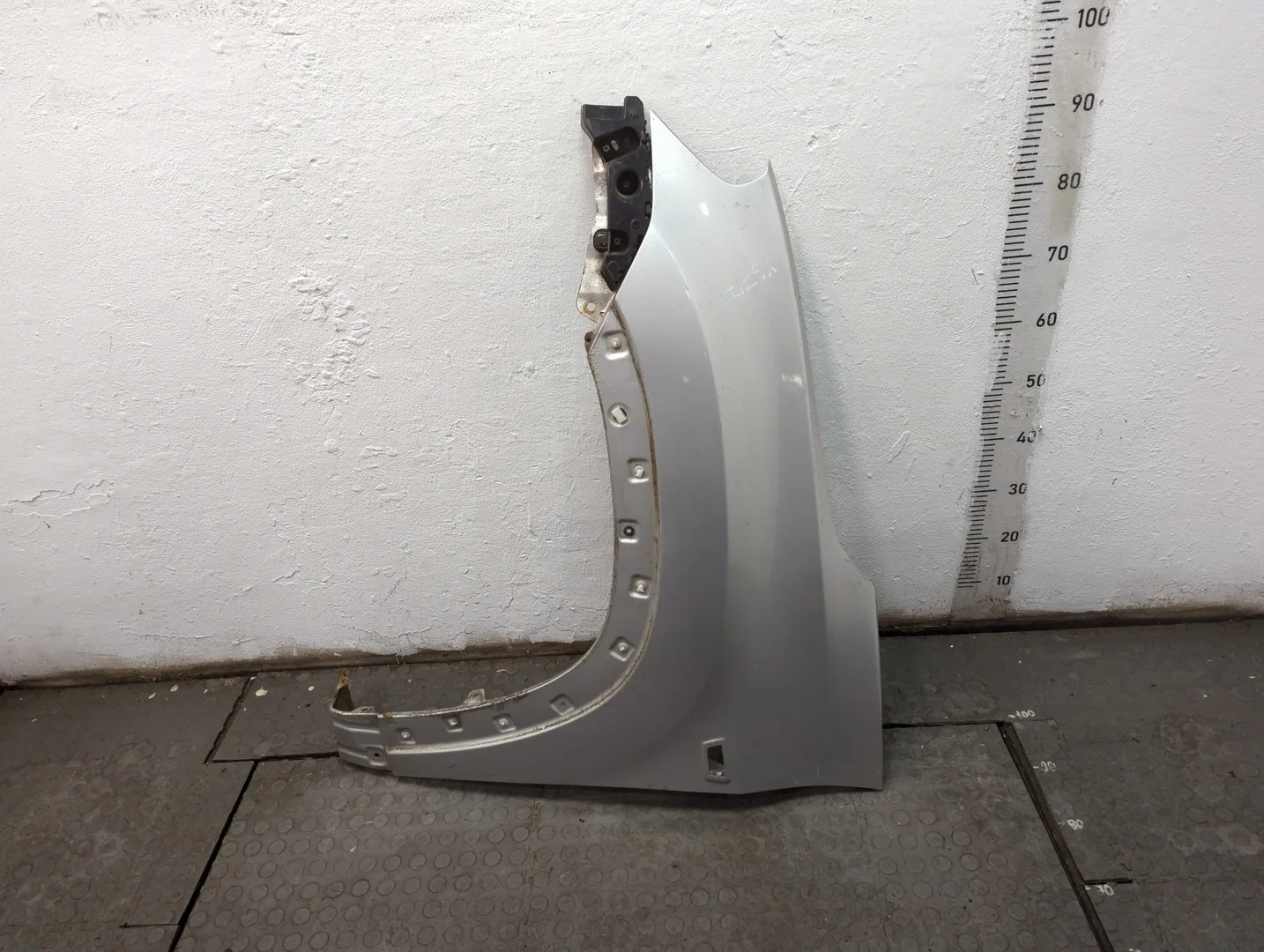 Крыло Chevrolet Orlando 2011-2018 КПП автомат (АКПП) F18D4 Бензин 1.8 л Инжектор