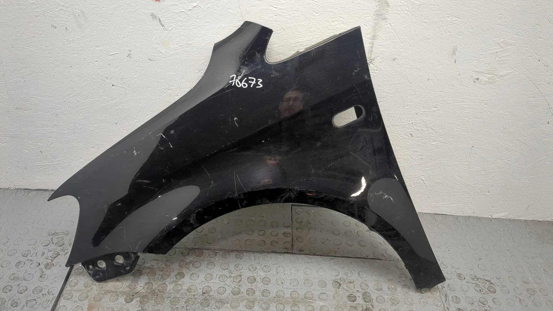 Крыло Volkswagen Caddy 2004-2015 КПП 5-ст.мех.(МКПП) CAYD Дизель 1.6 л TDI