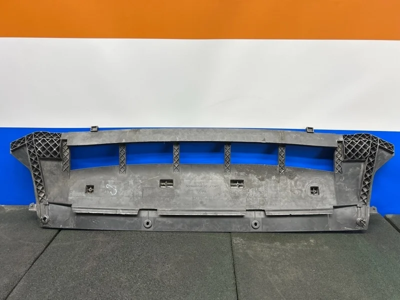 Защита бампера Audi Q5 2012 8R0807233C 8R 3.0 CTVA, передняя