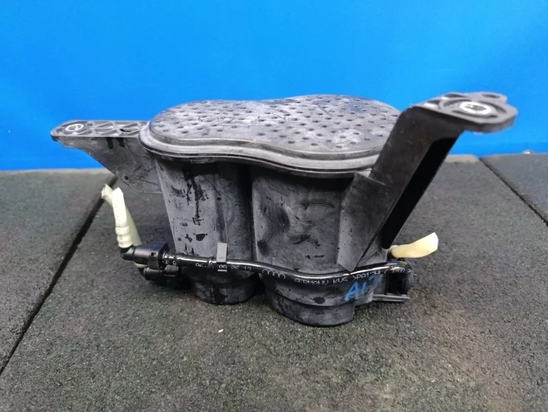 Абсорбер топливного бака Audi Q5 2012 8K0201799G 8R 3.0 CTVA