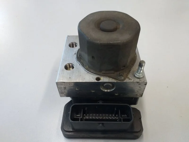 Блок abs Nissan Teana 2015 L33