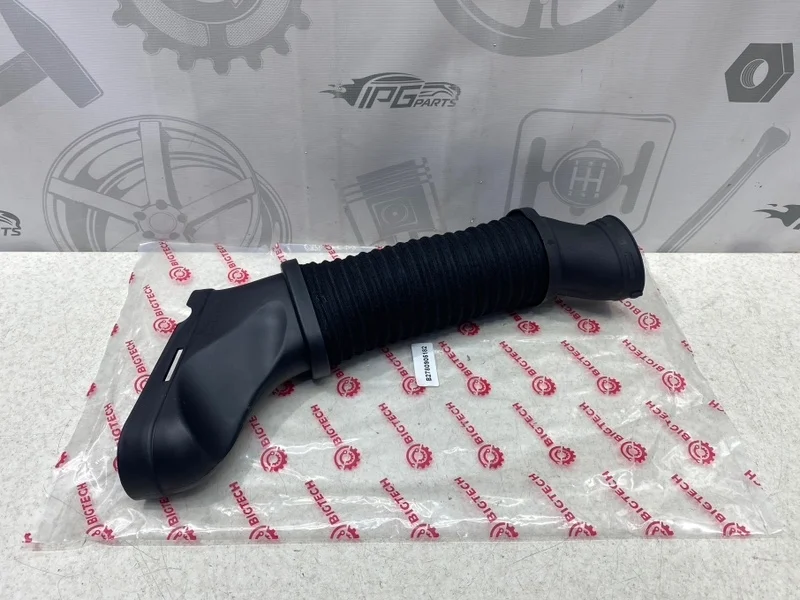 Патрубок воздушного фильтра левый Mercedes-benz CLS C218