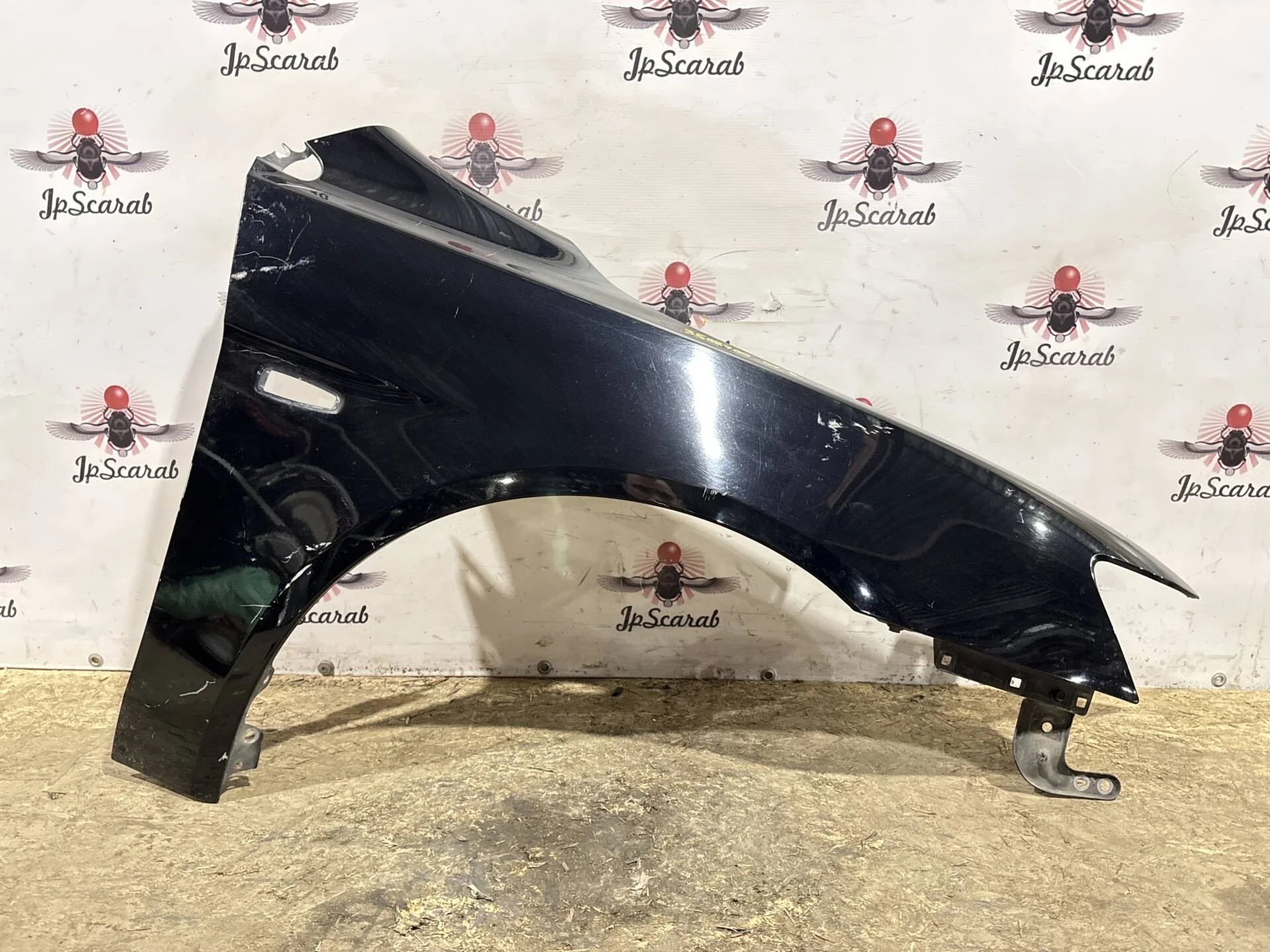 Крыло переднее правое Mitsubishi Lancer 10 CY