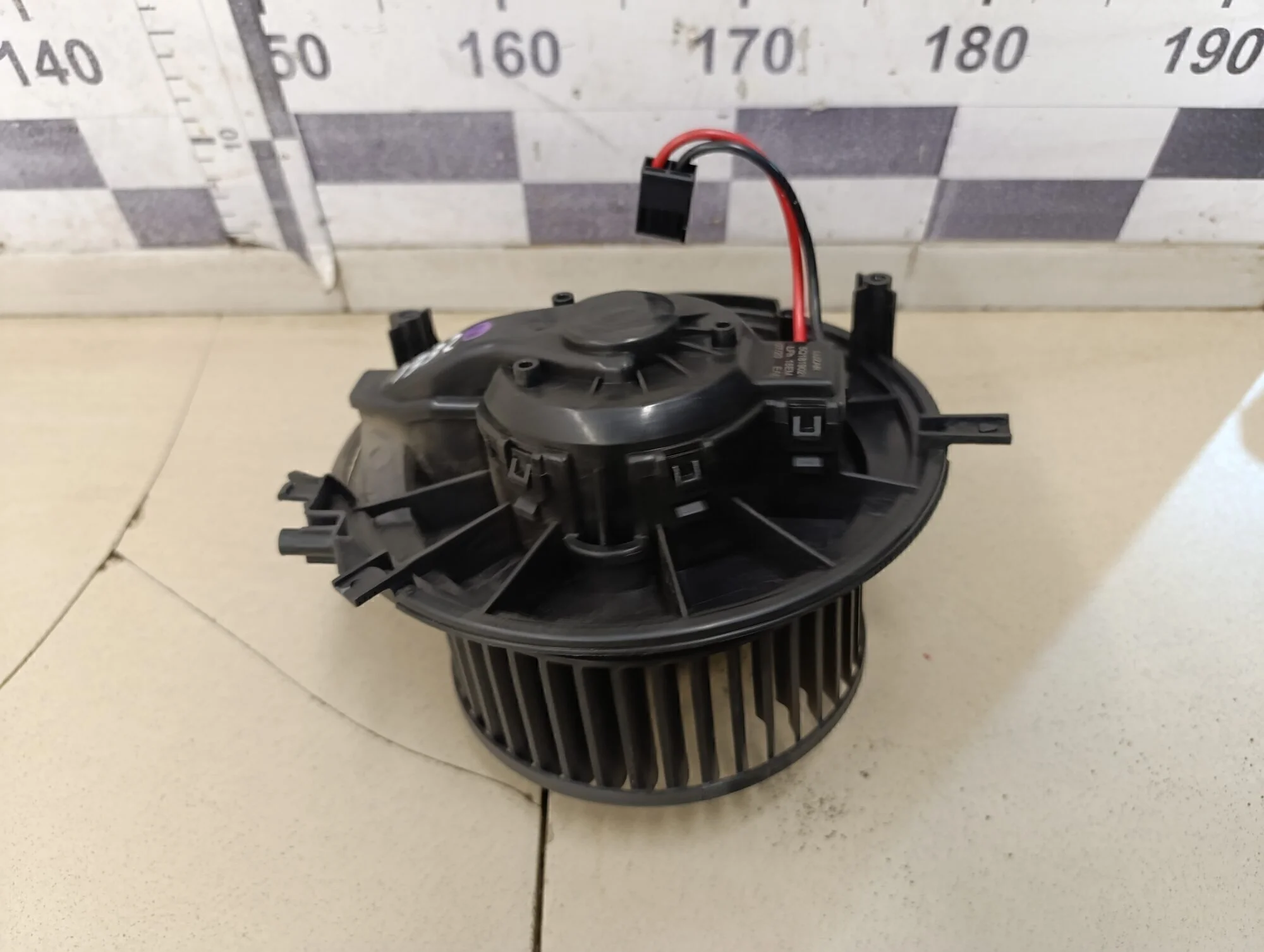 Моторчик отопителя Octavia (A7) 2013>