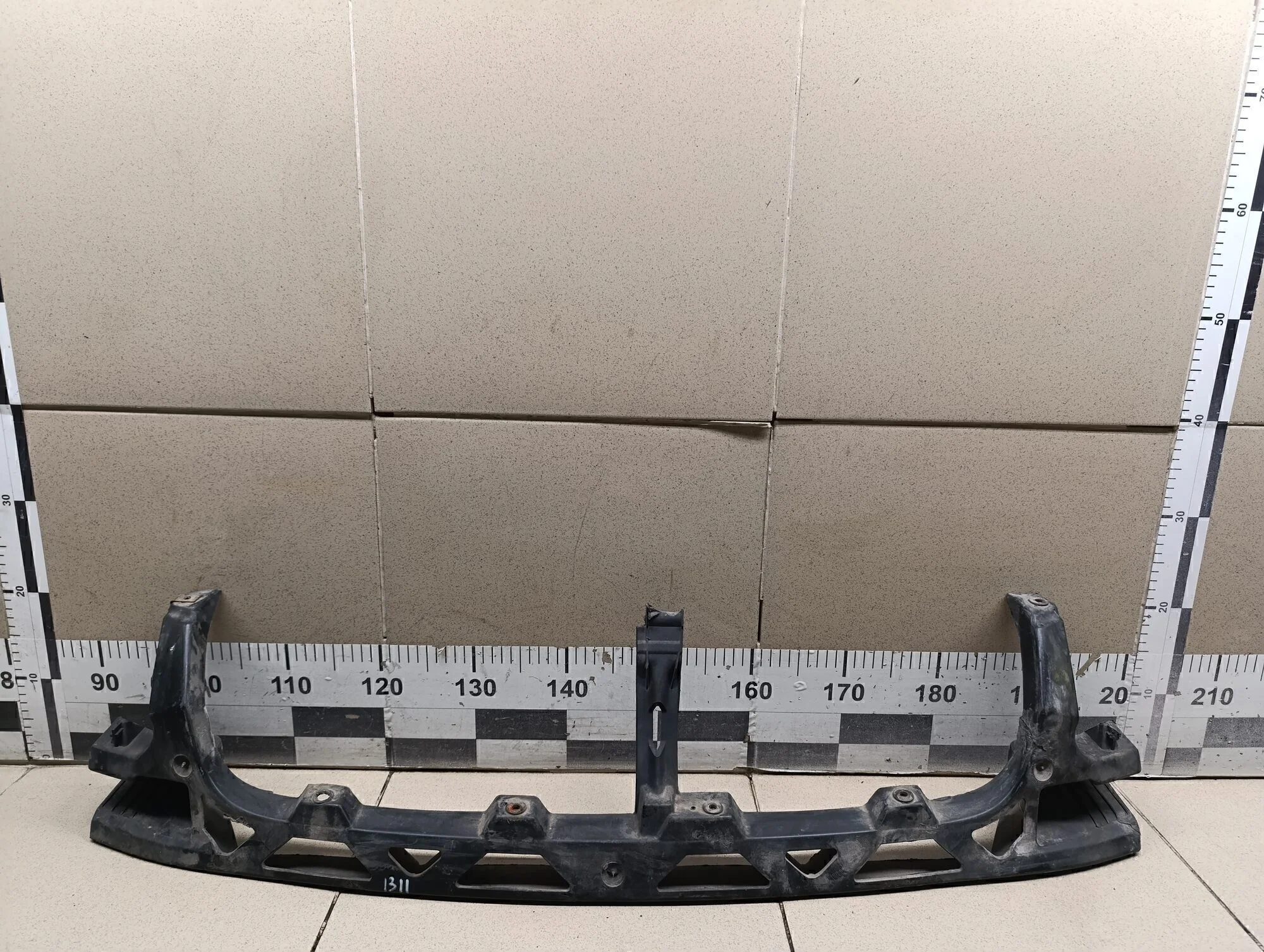 Кронштейн переднего бампера Passat [B5] 2000-2005