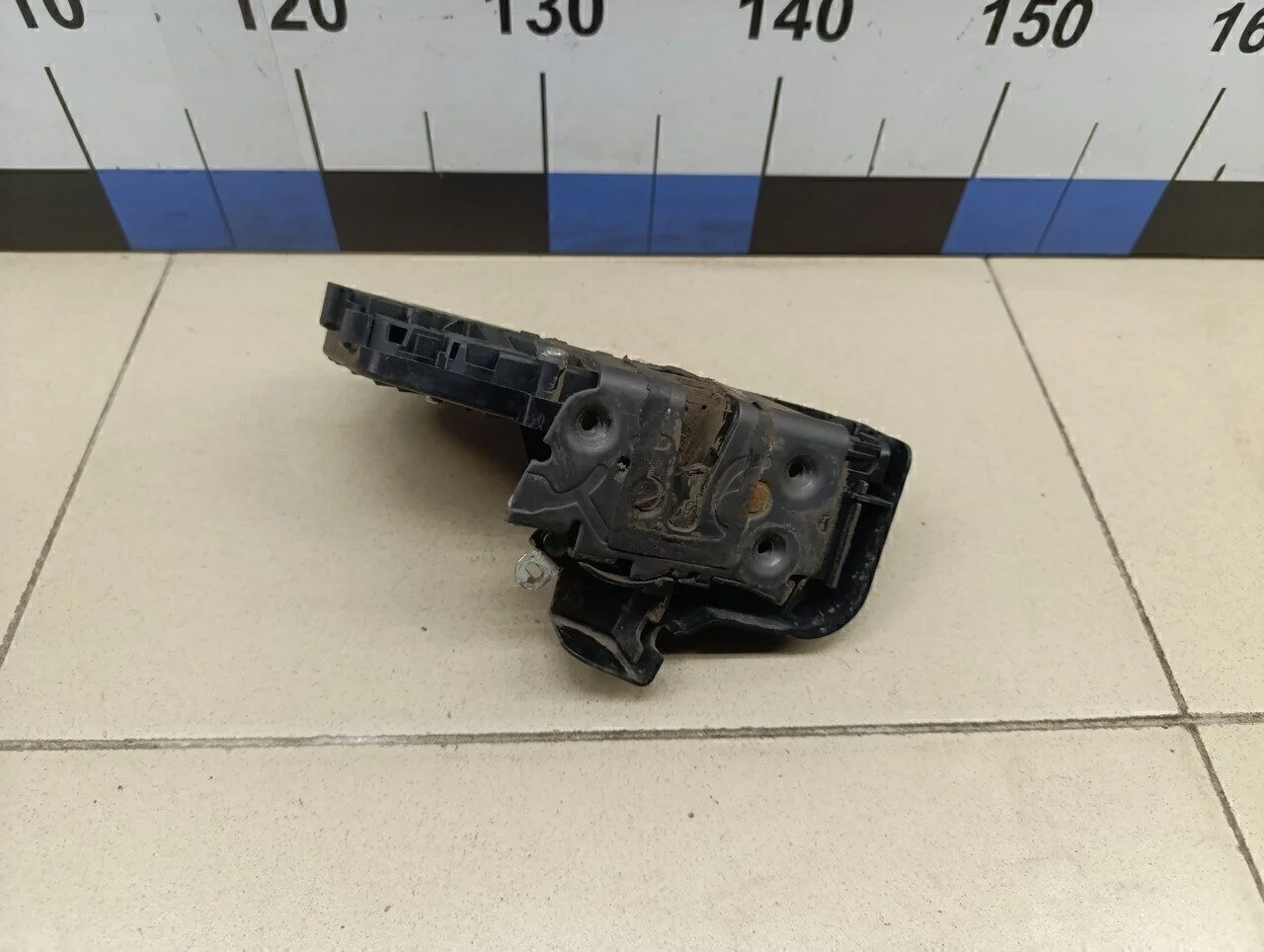 Замок двери передней правой Focus II 2005-2008