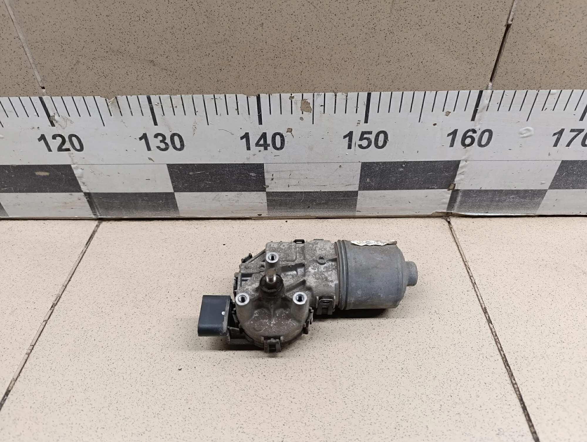 Моторчик стеклоочистителя передний Passat [B5] 2000-2005