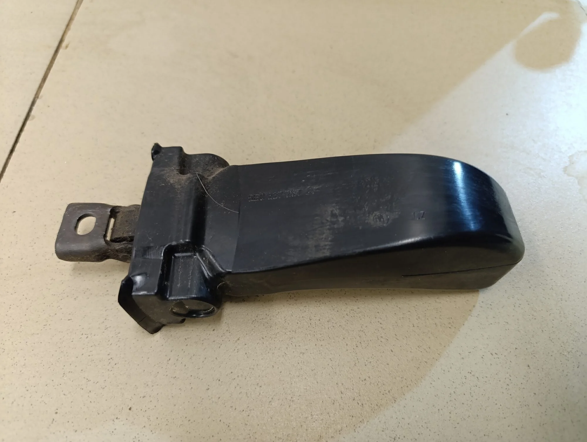 Ограничитель двери Octavia (A7) 2013>