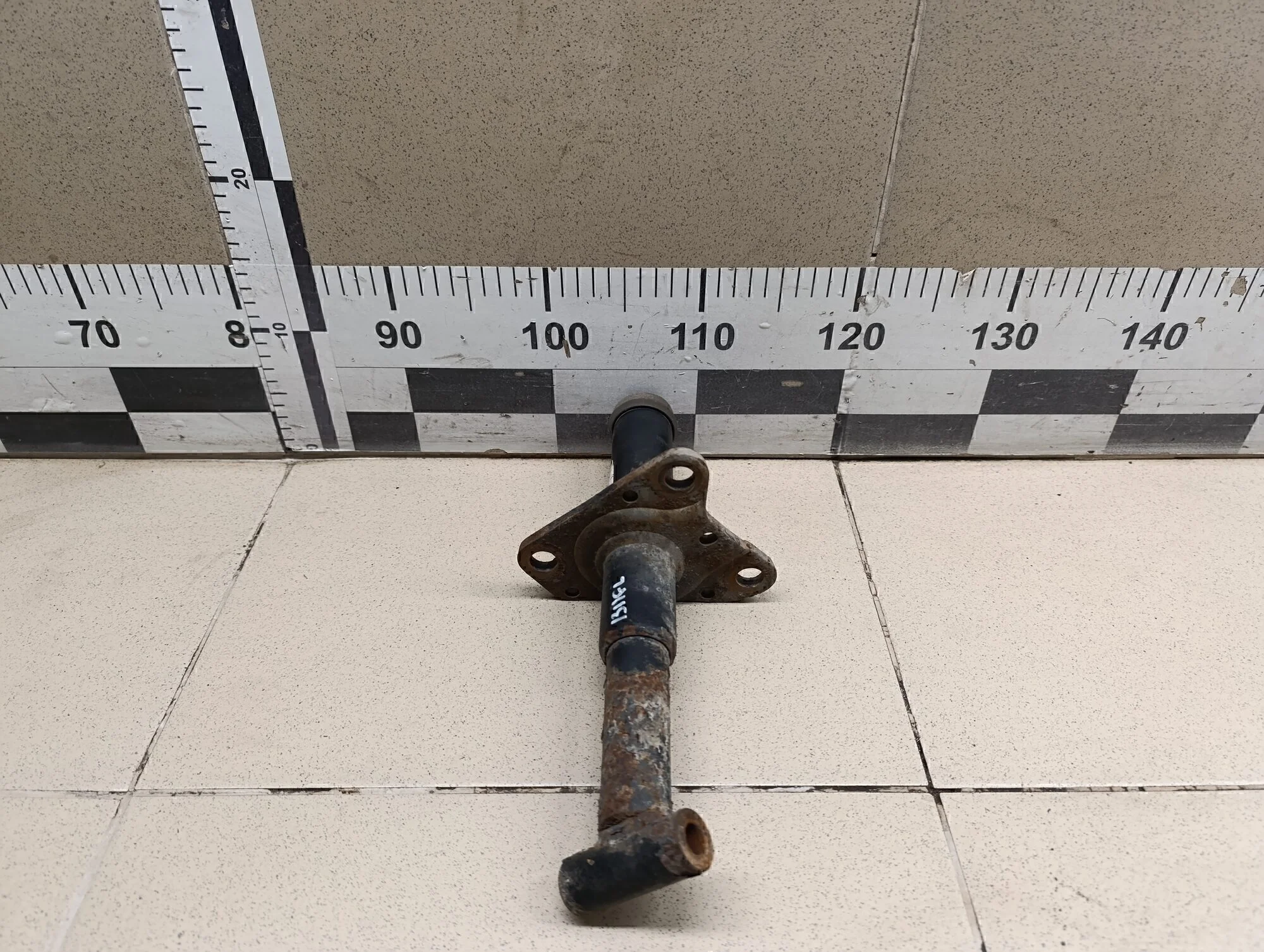 Кронштейн переднего бампера левый Passat [B5] 2000-2005